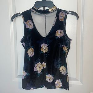 ✨Velvet Floral Top